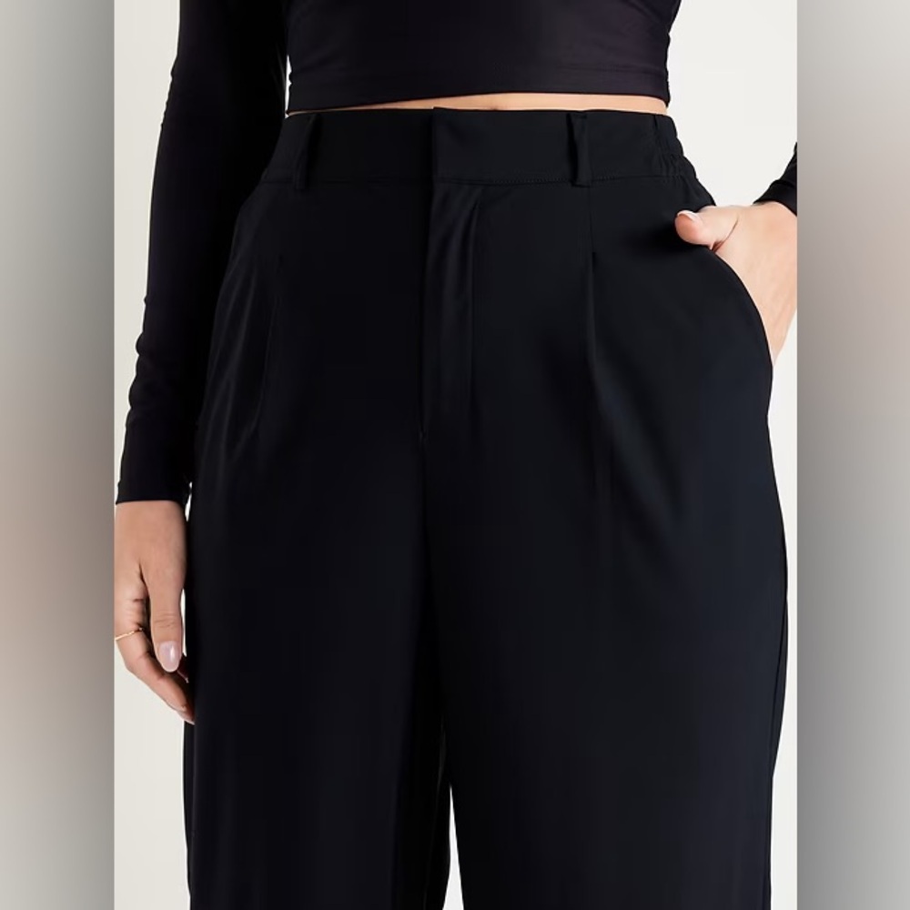 NWT! Old Navy High-Waisted SleekTech Trouser Pants in Black 🛍️ - Picture 3 of 6